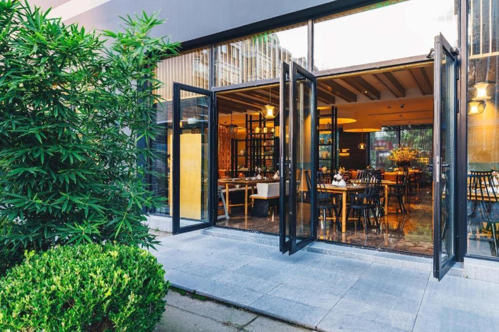 云和夜泊（国际旅游度假区野生动物园店） Zhanjiaqiao 外观 照片
